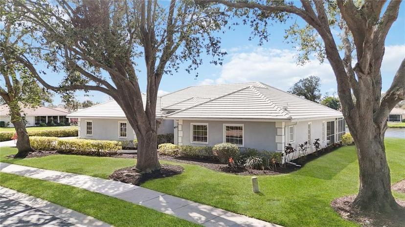 Picture of 803 Carnoustie Drive, Venice FL 34293