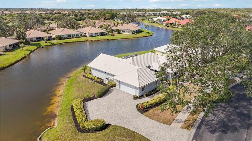 Picture of 803 Carnoustie Drive, Venice FL 34293