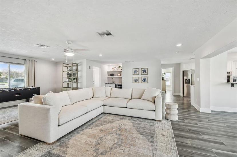 Picture of 1514 Sea Gull Drive S, St Petersburg FL 33707