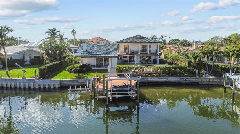 Picture of 1930 Kansas Avenue Ne, St Petersburg FL 33703