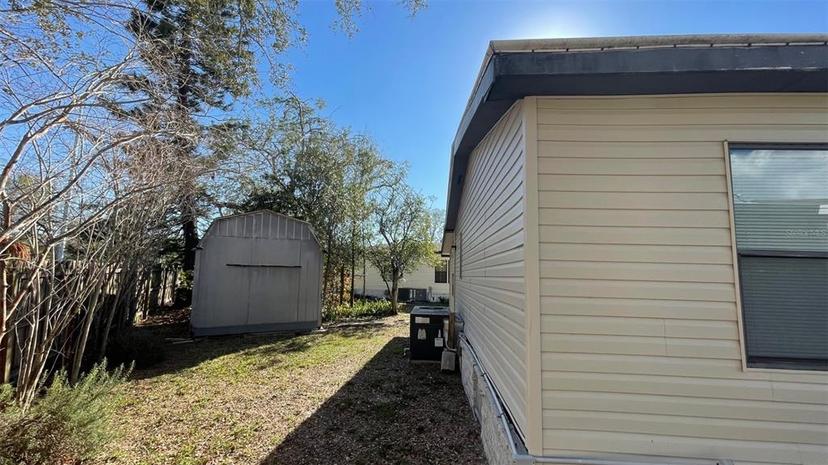 Picture of 3706 Winward Lakes Drive, Tampa FL 33611