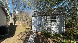 Picture of 3706 Winward Lakes Drive, Tampa, FL 33611