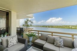 Picture of 5701 Mariner Street Unit 606, Tampa, FL 33609