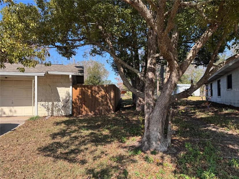 Picture of 13 Spring Loop, Ocala FL 34472