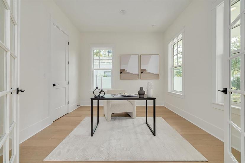 Picture of 243 28Th Avenue N, St Petersburg FL 33704