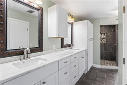 Picture of 1827 SE 26Th Terrace, Cape Coral, FL 33904