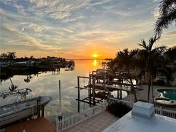 Picture of 567 Baywood Drive S, Dunedin, FL 34698
