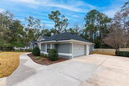 Picture of 4217 SW 94Th Drive, Gainesville, FL 32608