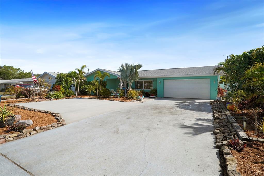 Picture of 9911 Antilles Drive, Seminole, FL 33776