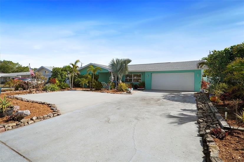 Picture of 9911 Antilles Drive, Seminole FL 33776