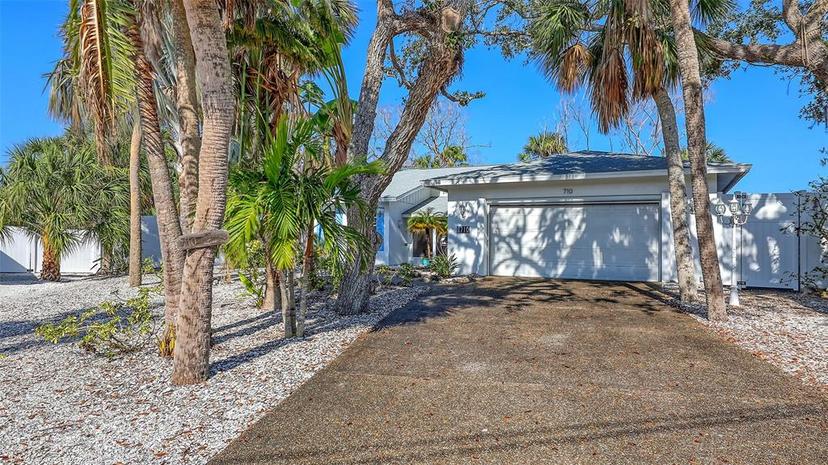 Picture of 710 Birdsong Lane, Sarasota FL 34242
