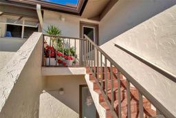 Picture of 4234 Gulf Of Mexico Drive Unit H2, Longboat Key, FL 34228