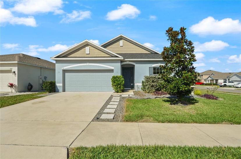 Picture of 301 E Fiesta Key Loop, Deland FL 32720