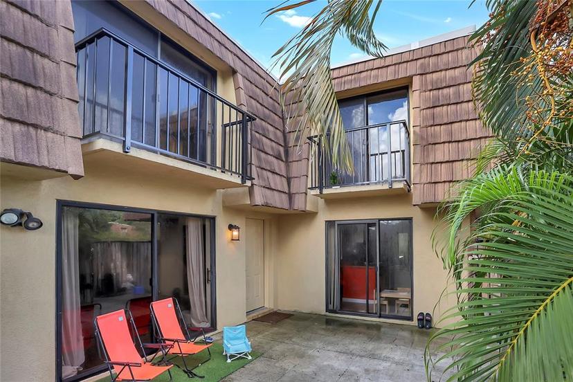 Picture of 5293 Willow Ct Unit 522, Orlando FL 32811