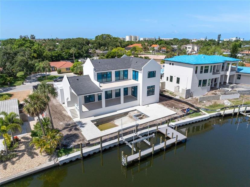 Picture of 927 Contento Street, Sarasota FL 34242