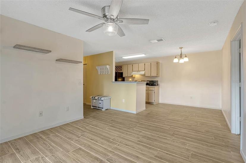 Picture of 2508 Grassy Point Drive Unit 106, Lake Mary FL 32746