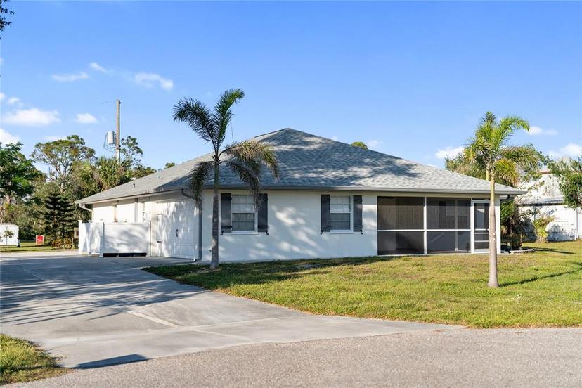 Picture of 222 Pine Glen Court, Englewood FL 34223