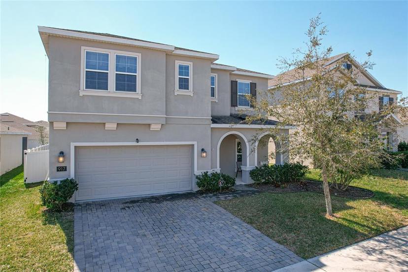 Picture of 917 Carmillion Court, Groveland FL 34736