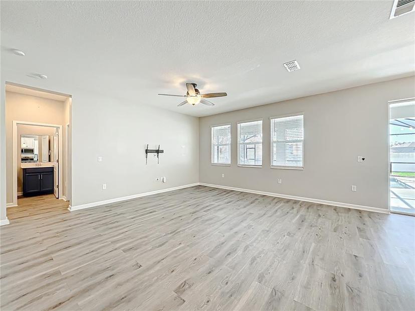 Picture of 917 Carmillion Court, Groveland FL 34736