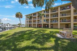 Picture of 1125 Pinellas Bayway S Unit 305, St Petersburg, FL 33715