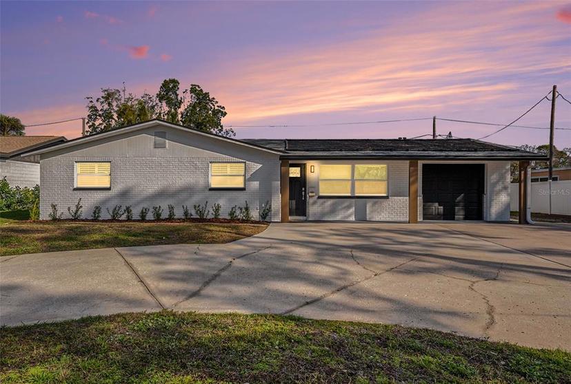 Picture of 239 Freeport Avenue Ne, St Petersburg FL 33702