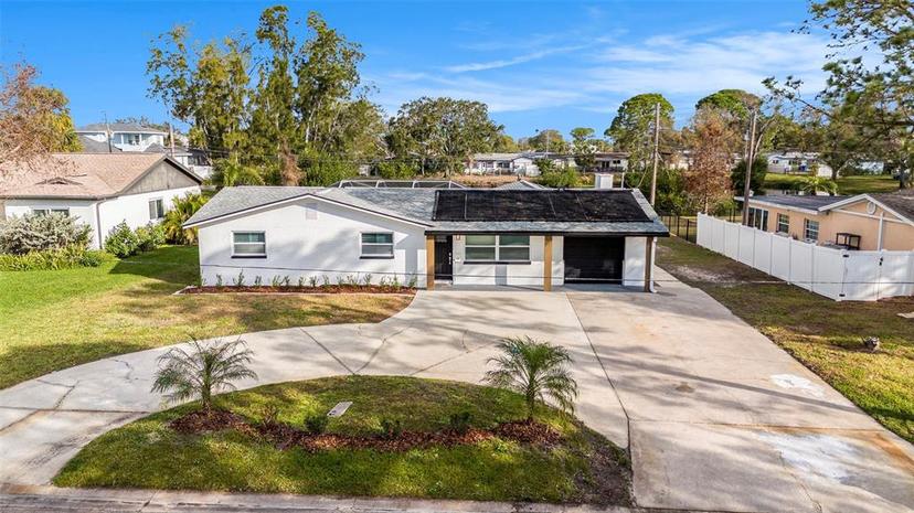 Picture of 239 Freeport Avenue Ne, St Petersburg FL 33702