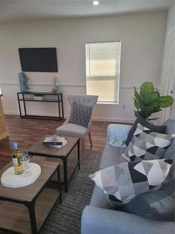 Picture of 1321 W North B Street, Tampa, FL 33606
