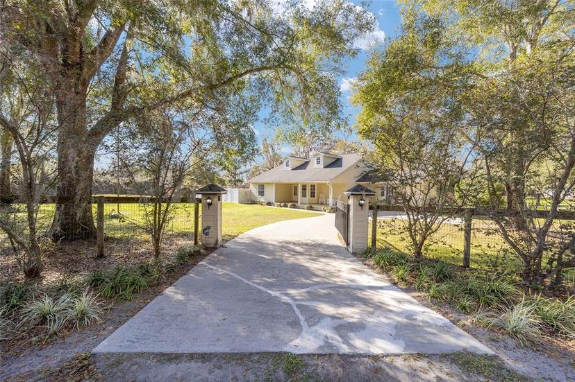 Picture of 18050 NW 144Th Avenue, Williston FL 32696