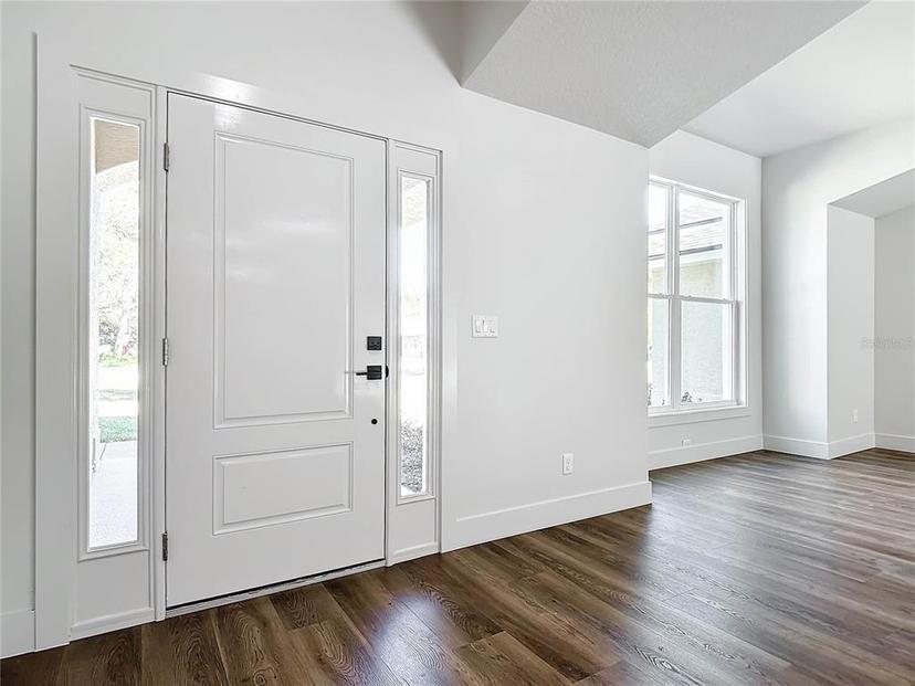 Picture of 10012 Silver Bluff Drive, Leesburg FL 34788