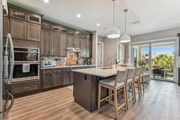 Picture of 18 Franklin Court S Unit D, St Petersburg, FL 33711