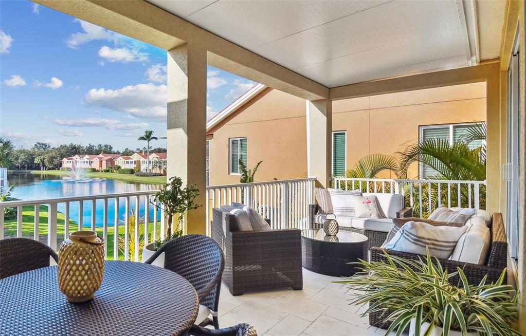 Picture of 18 Franklin Court S Unit D, St Petersburg, FL 33711