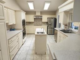 Picture of 355 Royal Palm Way, Spring Hill, FL 34608