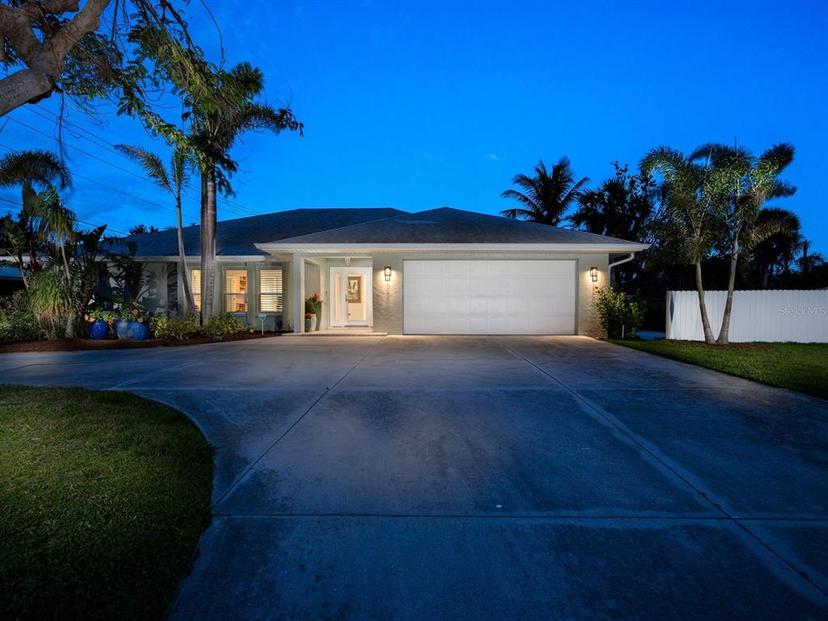 Picture of 721 Cadiz Road, Venice FL 34285