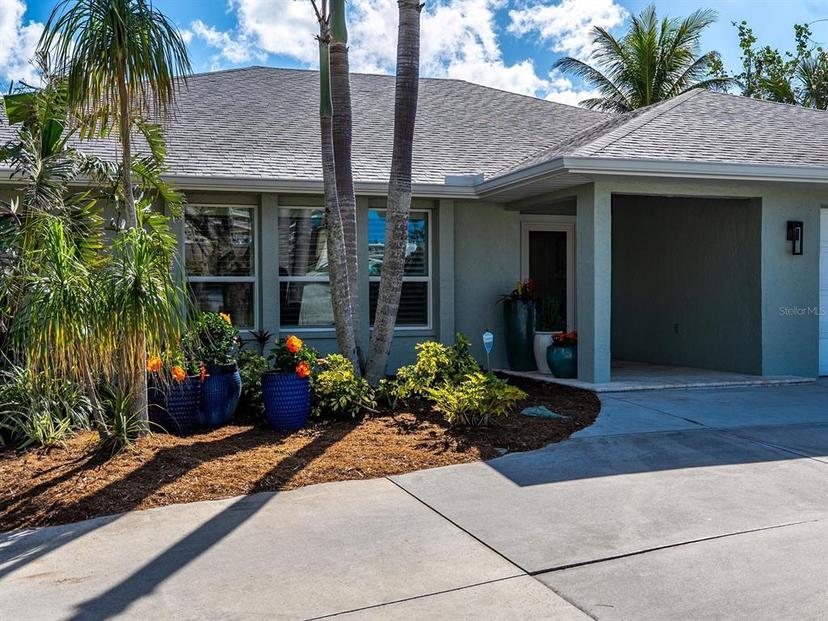 Picture of 721 Cadiz Road, Venice FL 34285