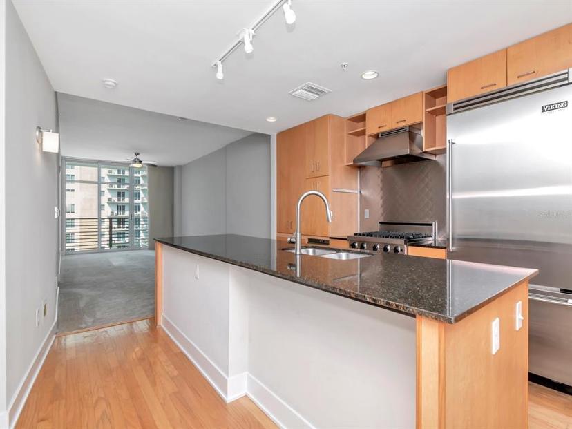 Picture of 1120 E Kennedy Boulevard Unit 1523, Tampa FL 33602