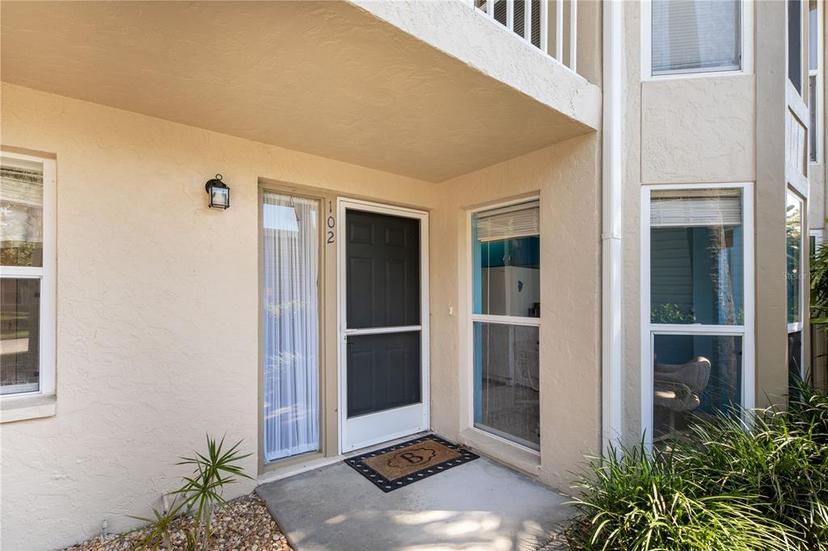 Picture of 811 Waterside Drive Unit 102, Venice FL 34285