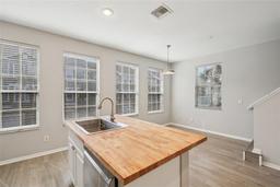 Picture of 2967 Bayshore Pointe Drive, Tampa, FL 33611