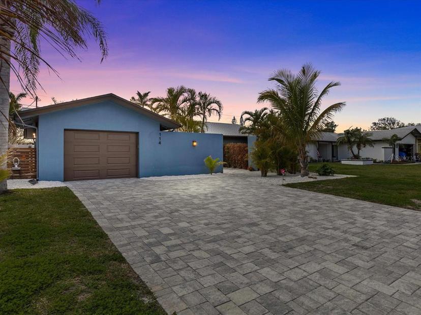 Picture of 114 12Th Street, Belleair Beach FL 33786