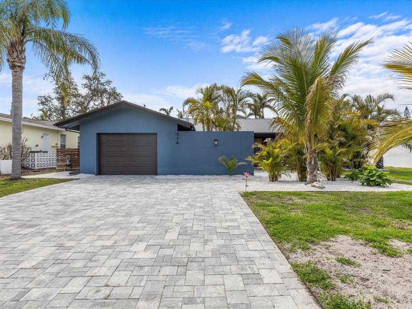 Picture of 114 12Th Street, Belleair Beach FL 33786