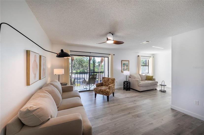 Picture of 638 Bird Bay Drive E Unit 201, Venice FL 34285