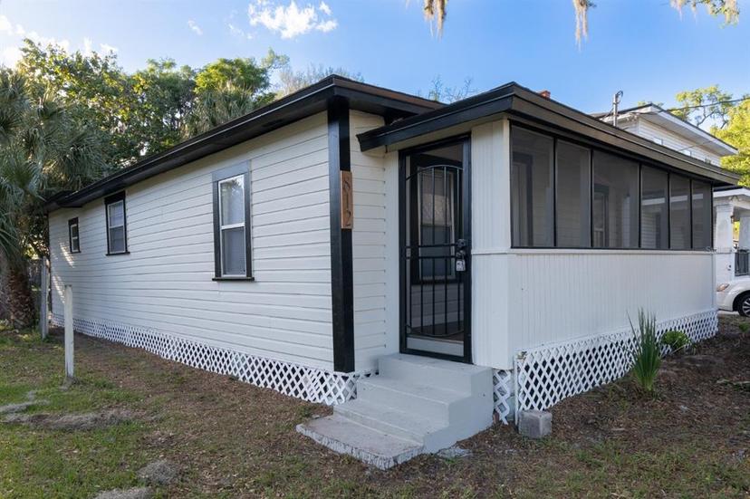 Picture of 812 S Locust Avenue, Sanford FL 32771