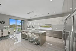 Picture of 36 Dolphin Drive, Treasure Island, FL 33706