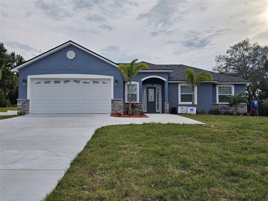 Picture of 1264 Buckeye Road Ne, Winter Haven, FL 33881