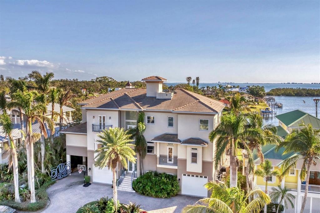 Picture of 7064 Hawks Harbor Circle, Bradenton, FL 34207