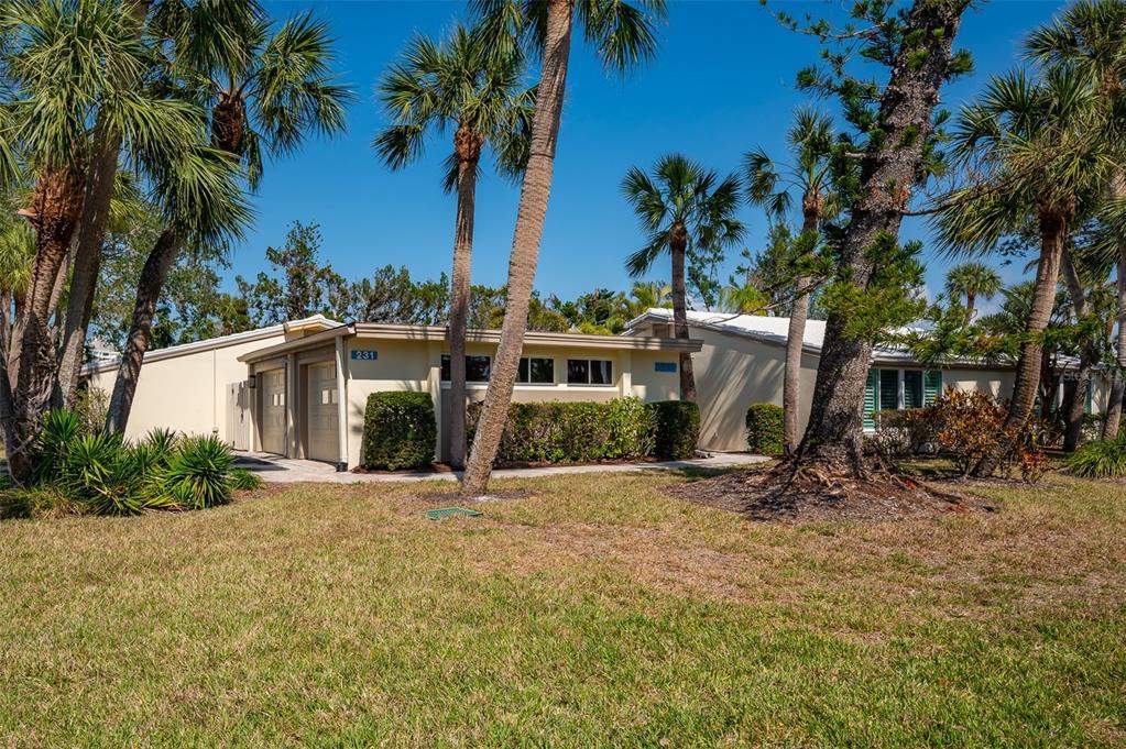 Picture of 231 Hourglass Way Unit V5, Sarasota, FL 34242