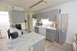 Picture of 974 Leeward Place Unit 205, Altamonte Springs, FL 32714