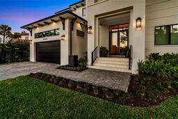 Picture of 5004 S The Riviera, Tampa, FL 33609