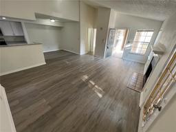 Picture of 4200 Thornbriar Lane Unit 208, Orlando, FL 32822