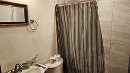 Picture of 1207 Pine Avenue Nw, Largo, FL 33770