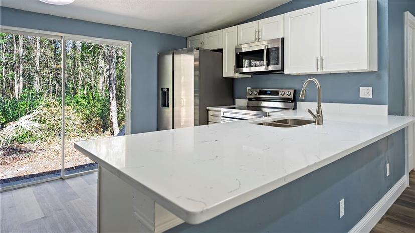 Picture of 12051 NW 7Pl, Ocala FL 34482